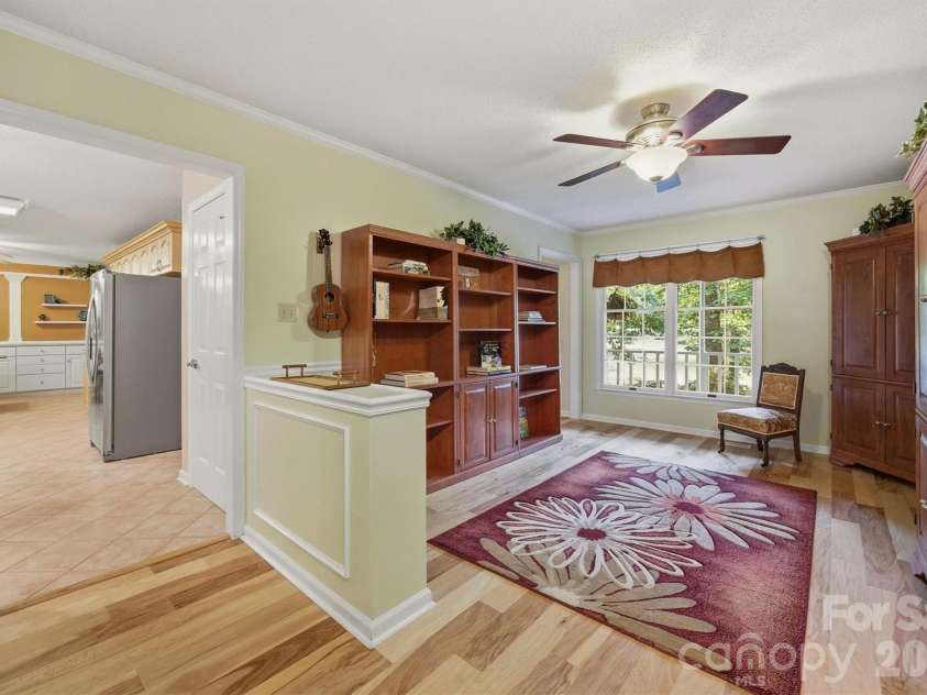 105 Horse Shoe Lane, Morganton, NC 28655.  MLS# CAR4377621, YatesRealty ID 22736. 