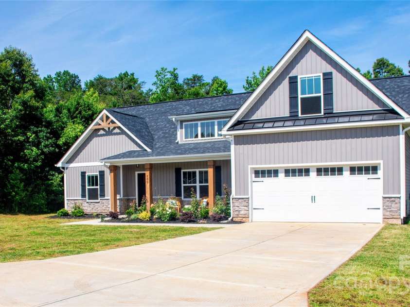 205 Spring Creek Drive, Mount Holly, NC 28120.  MLS# CAR4272747, YatesRealty ID 22737. 