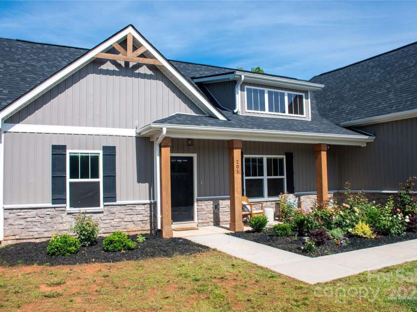 205 Spring Creek Drive, Mount Holly, NC 28120.  MLS# CAR4272747, YatesRealty ID 22737. 