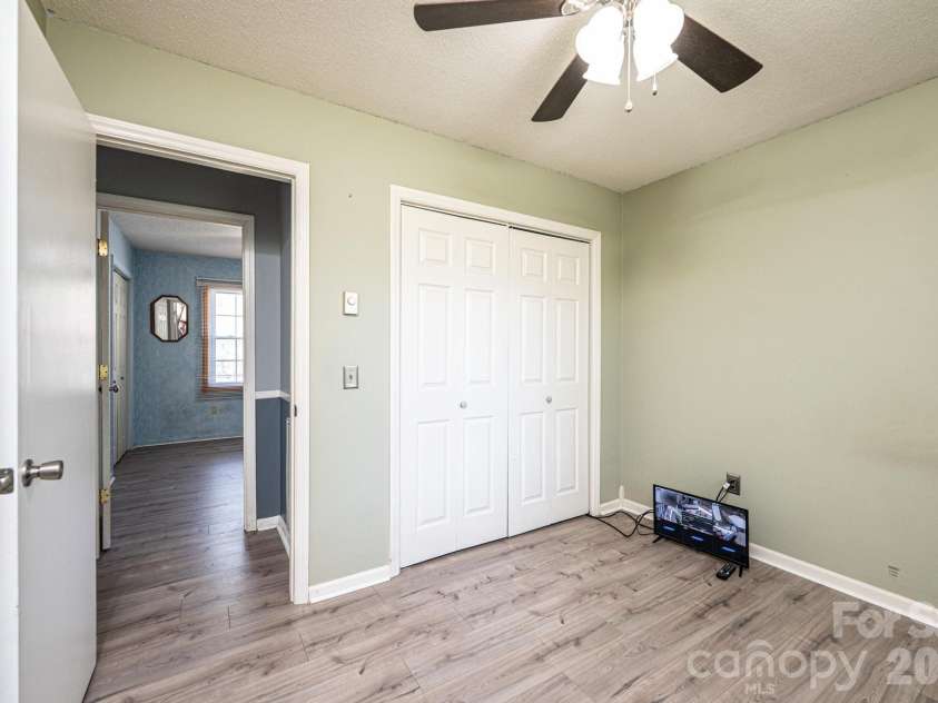 2681 Tumbleweed Drive, Lenoir, NC 28645.  MLS# CAR4362488, YatesRealty ID 22737. 
