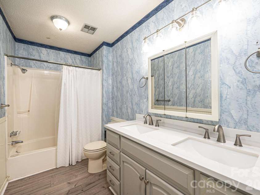 2681 Tumbleweed Drive, Lenoir, NC 28645.  MLS# CAR4362488, YatesRealty ID 22737. 