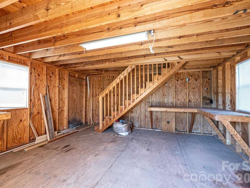 2681 Tumbleweed Drive, Lenoir, NC 28645.  MLS# CAR4362488, YatesRealty ID 22737. 