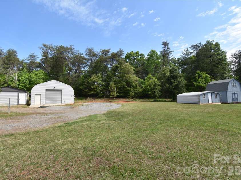 2681 Tumbleweed Drive, Lenoir, NC 28645.  MLS# CAR4362488, YatesRealty ID 22737. 