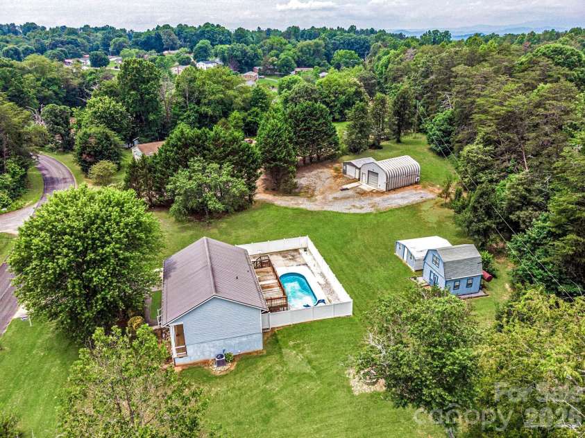 2681 Tumbleweed Drive, Lenoir, NC 28645.  MLS# CAR4362488, YatesRealty ID 22737. 