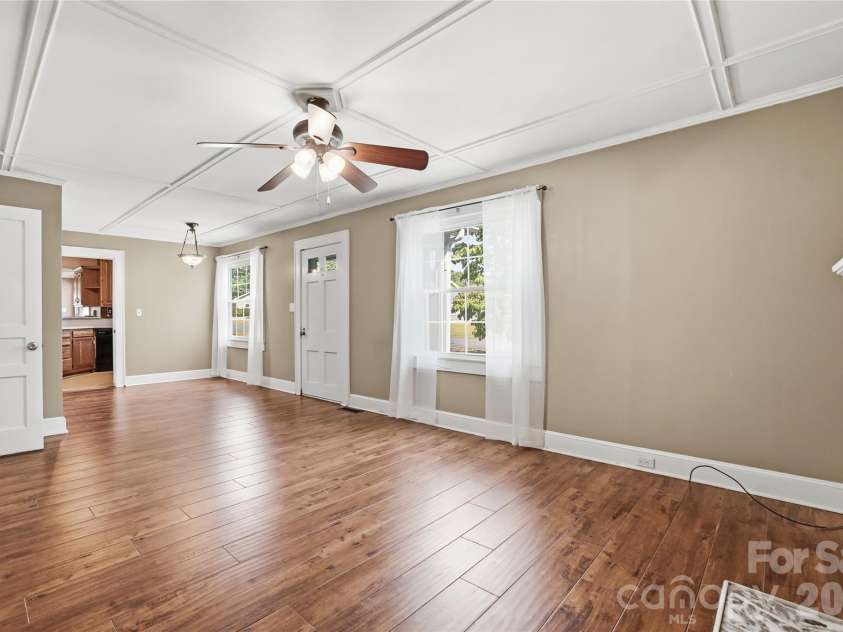 208 Jackson Terrace, Clover, SC 29710.  MLS# CAR4371791, YatesRealty ID 22738. 