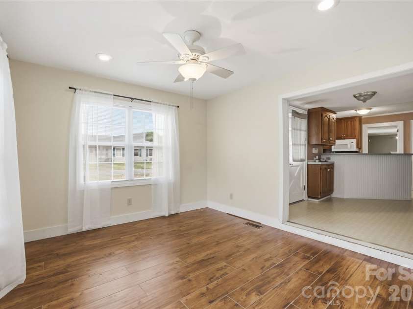 208 Jackson Terrace, Clover, SC 29710.  MLS# CAR4371791, YatesRealty ID 22738. 