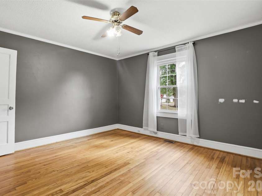 208 Jackson Terrace, Clover, SC 29710.  MLS# CAR4371791, YatesRealty ID 22738. 