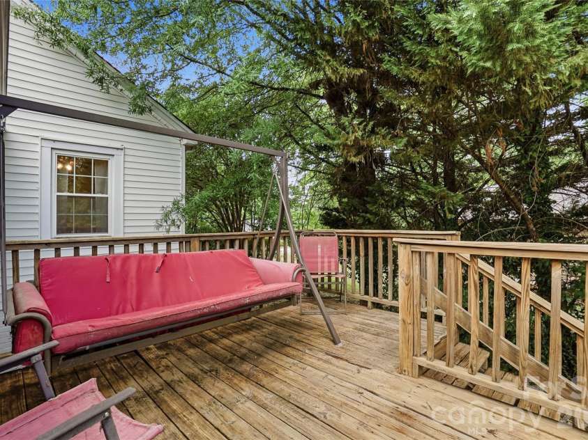 208 Jackson Terrace, Clover, SC 29710.  MLS# CAR4371791, YatesRealty ID 22738. 