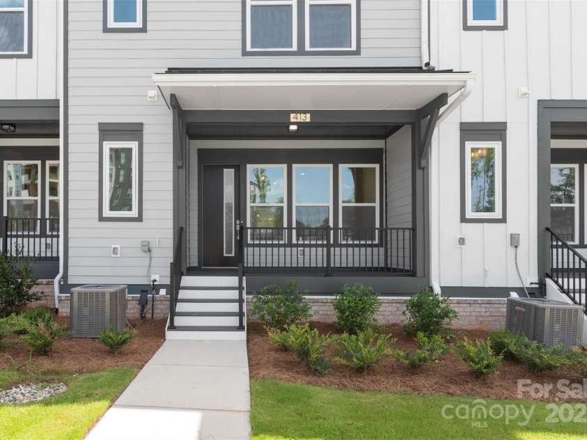 413 Prine Place, Charlotte, NC 28213.  MLS# CAR4112669, YatesRealty ID 22738. 