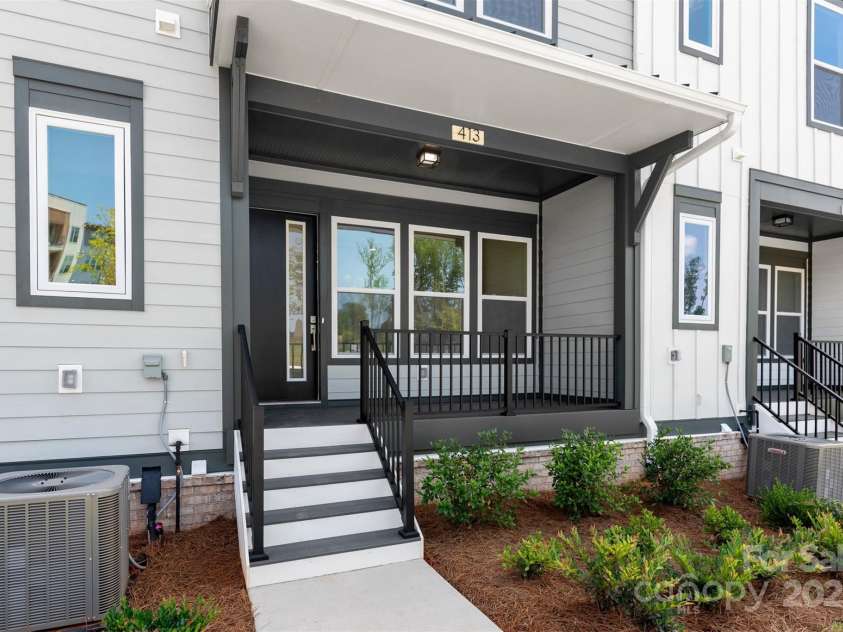 413 Prine Place, Charlotte, NC 28213.  MLS# CAR4112669, YatesRealty ID 22738. 