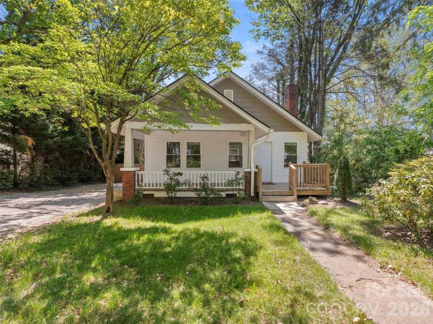 926 Chapel Road, Asheville, NC 28803.  MLS# CAR4374168, YatesRealty ID 22739. 