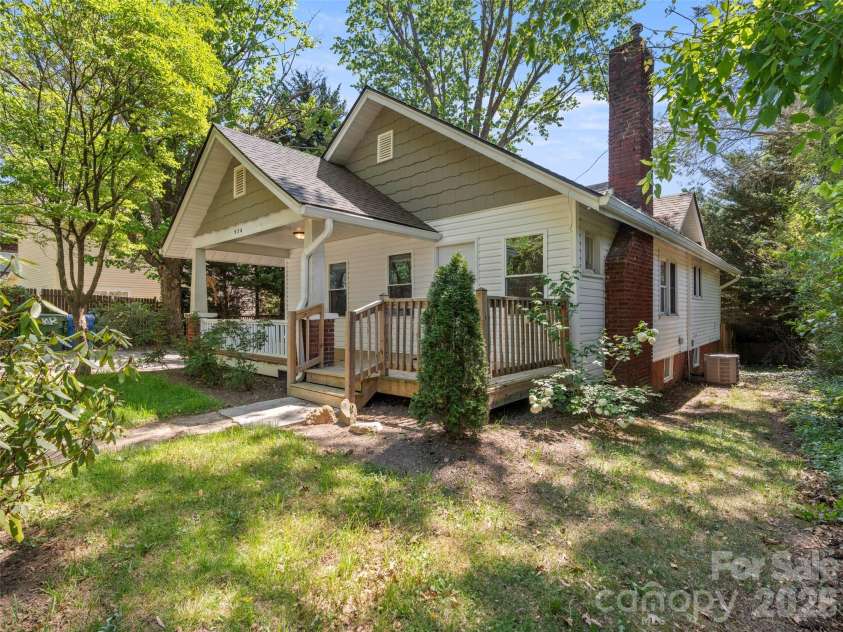 926 Chapel Road, Asheville, NC 28803.  MLS# CAR4374168, YatesRealty ID 22739. 