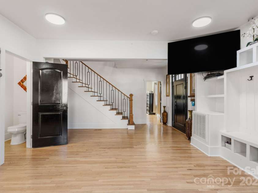 303 Greene Street, Wadesboro, NC 28170.  MLS# CAR4216976, YatesRealty ID 2274. 