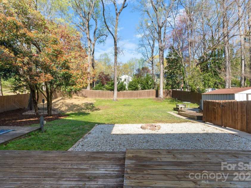 3808 Severn Avenue, Charlotte, NC 28210.  MLS# CAR4234793, YatesRealty ID 22740. 