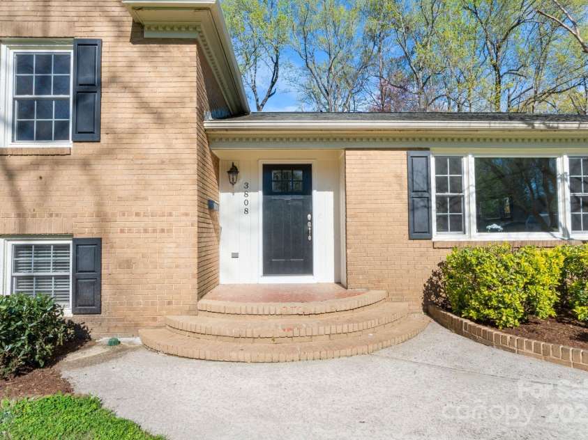 3808 Severn Avenue, Charlotte, NC 28210.  MLS# CAR4234793, YatesRealty ID 22740. 