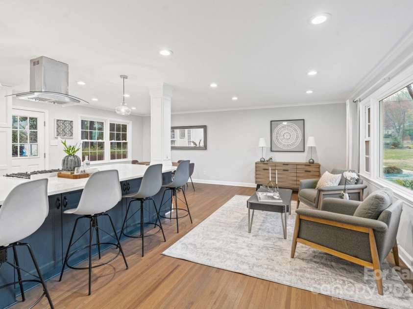 3808 Severn Avenue, Charlotte, NC 28210.  MLS# CAR4234793, YatesRealty ID 22740. 