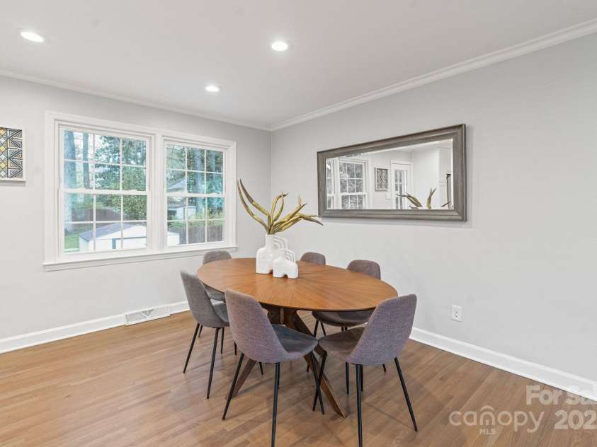 3808 Severn Avenue, Charlotte, NC 28210.  MLS# CAR4234793, YatesRealty ID 22740. 