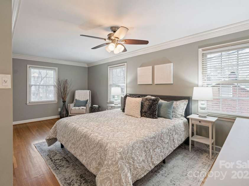 3808 Severn Avenue, Charlotte, NC 28210.  MLS# CAR4234793, YatesRealty ID 22740. 