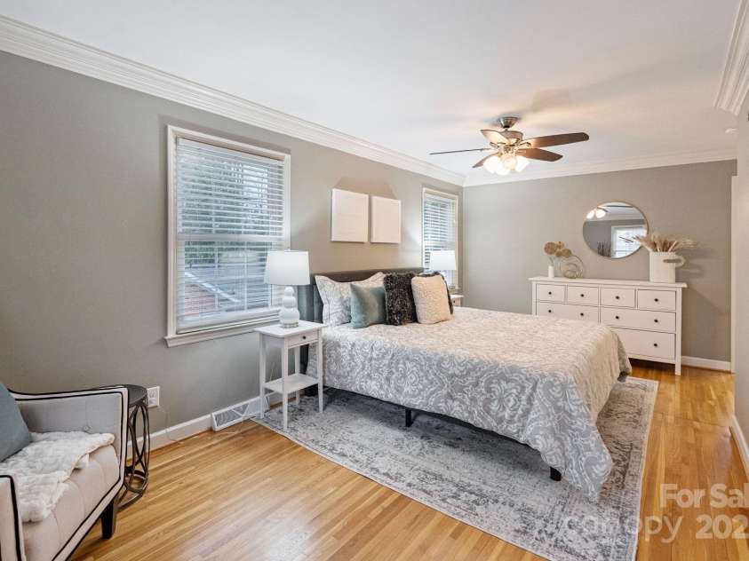 3808 Severn Avenue, Charlotte, NC 28210.  MLS# CAR4234793, YatesRealty ID 22740. 