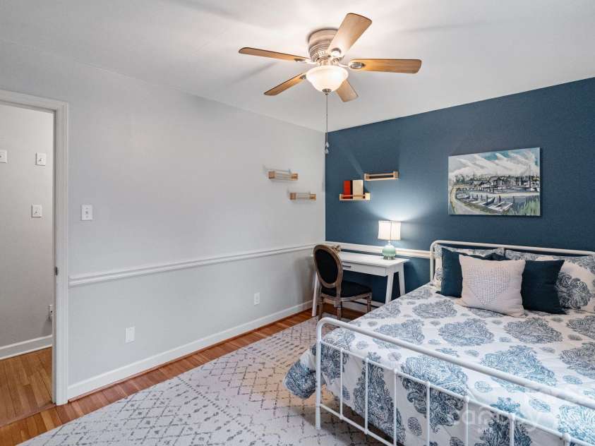 3808 Severn Avenue, Charlotte, NC 28210.  MLS# CAR4234793, YatesRealty ID 22740. 