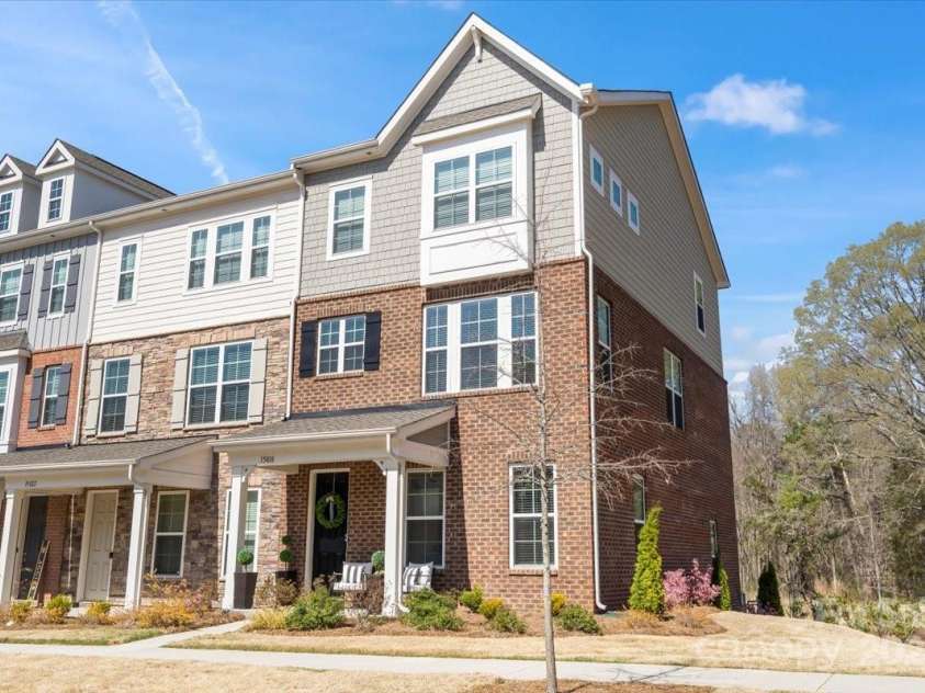 15018 Camus Court, Charlotte, NC 28227.  MLS# CAR4239703, YatesRealty ID 22741. Front/Side