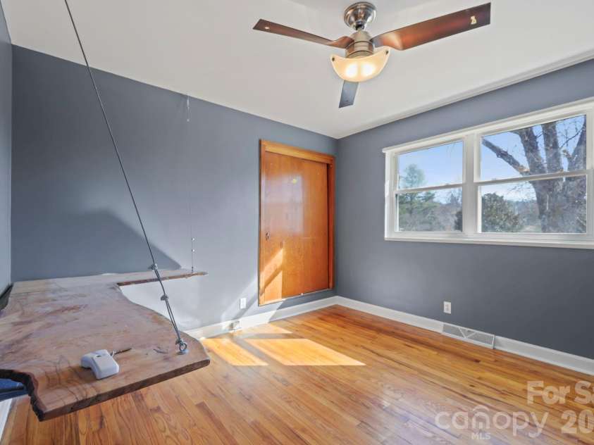 68 Lisam Way, Etowah, NC 28729.  MLS# CAR4324648, YatesRealty ID 22741. 