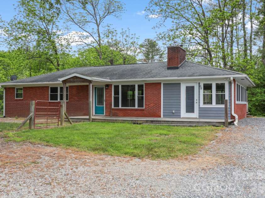 68 Lisam Way, Etowah, NC 28729.  MLS# CAR4324648, YatesRealty ID 22741. 