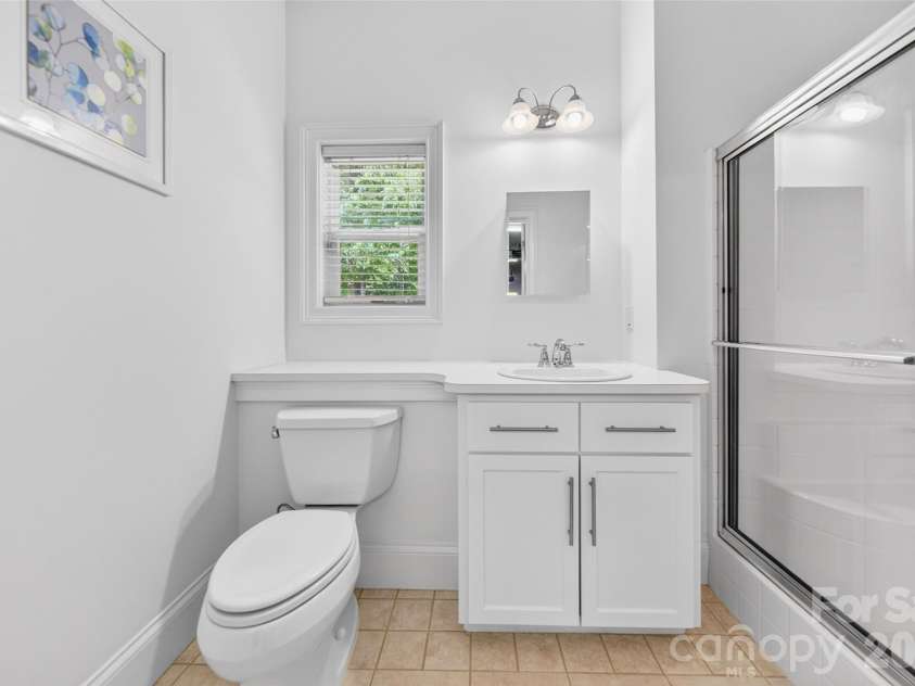 2977 Cabin Creek Drive, Catawba, NC 28609.  MLS# CAR4381953, YatesRealty ID 22742. FULL Bathroom in basement.