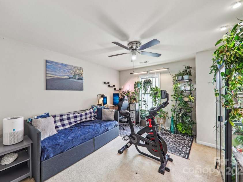 8259 Carob Tree Lane, Charlotte, NC 28215.  MLS# CAR4252729, YatesRealty ID 22743. 