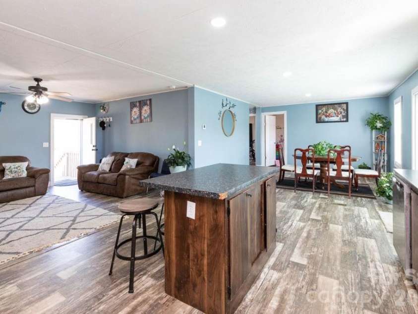 84 Hazelwood Road, Asheville, NC 28806.  MLS# CAR4381398, YatesRealty ID 22743. 