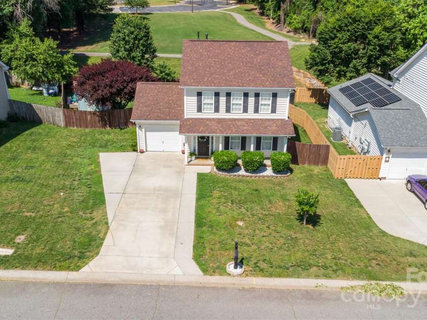 197 Devon Forest Drive, Mooresville, NC 28115.  MLS# CAR4257571, YatesRealty ID 22744. 