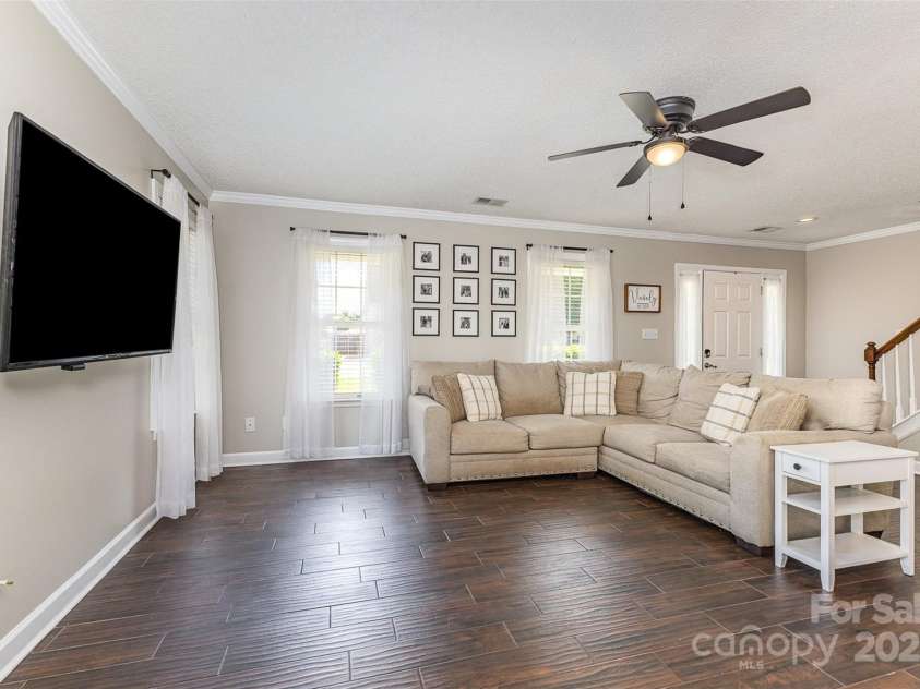 197 Devon Forest Drive, Mooresville, NC 28115.  MLS# CAR4257571, YatesRealty ID 22744. 