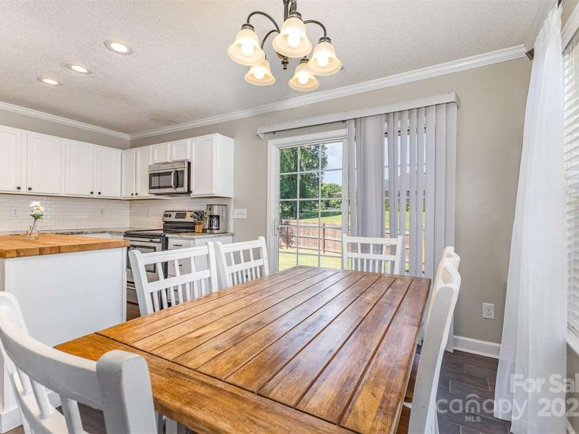 197 Devon Forest Drive, Mooresville, NC 28115.  MLS# CAR4257571, YatesRealty ID 22744. 