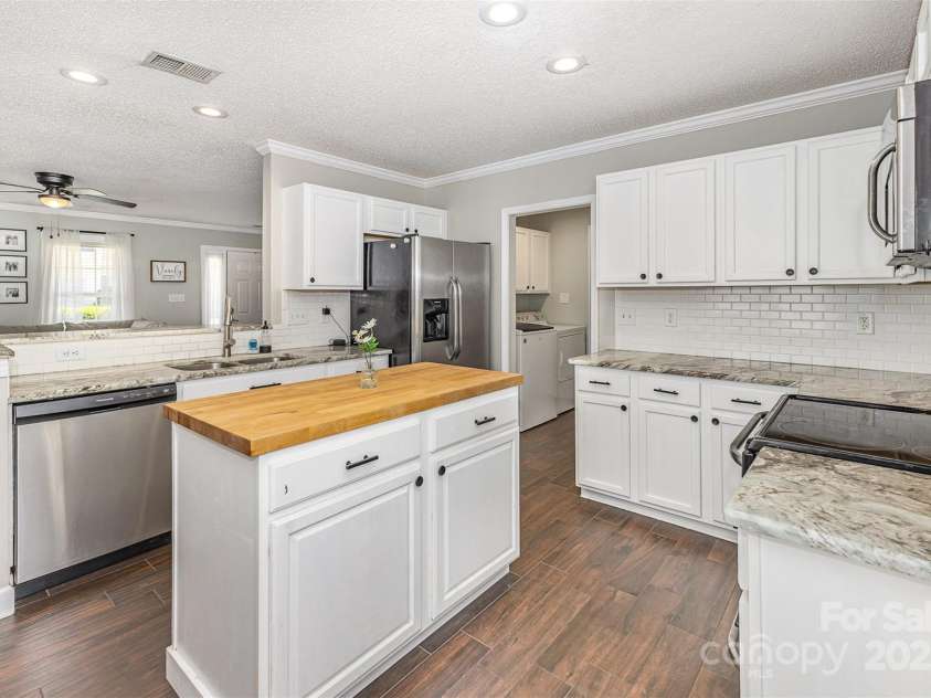 197 Devon Forest Drive, Mooresville, NC 28115.  MLS# CAR4257571, YatesRealty ID 22744. 