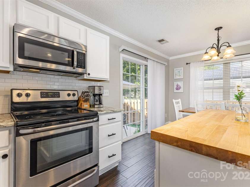 197 Devon Forest Drive, Mooresville, NC 28115.  MLS# CAR4257571, YatesRealty ID 22744. 