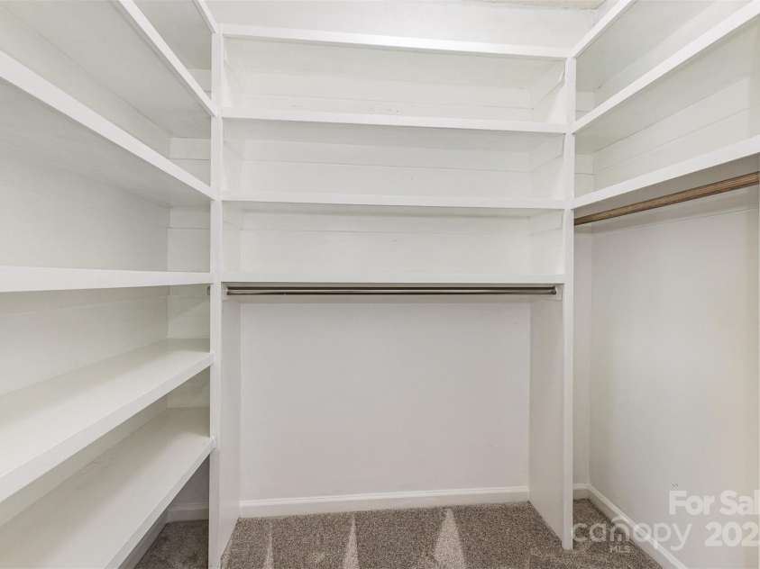 197 Devon Forest Drive, Mooresville, NC 28115.  MLS# CAR4257571, YatesRealty ID 22744. 