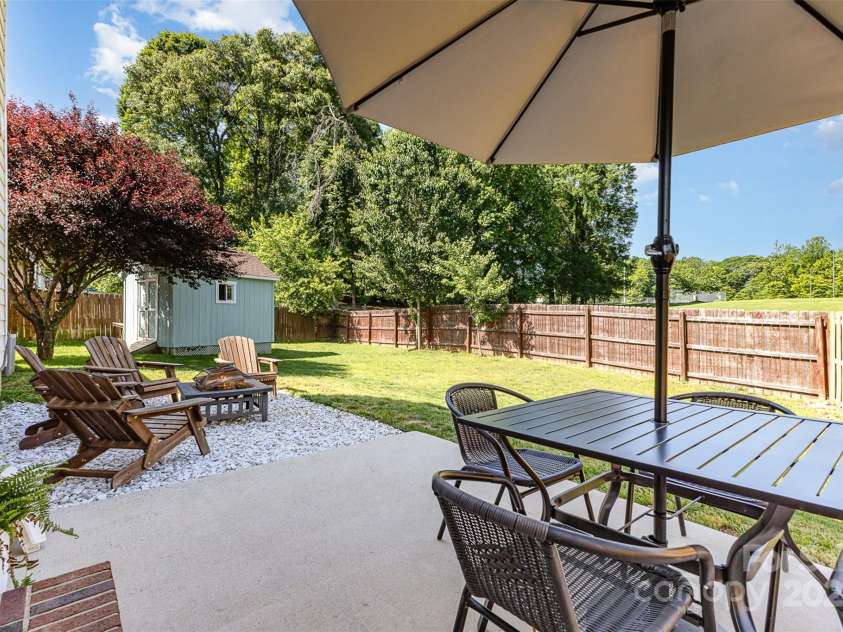 197 Devon Forest Drive, Mooresville, NC 28115.  MLS# CAR4257571, YatesRealty ID 22744. 