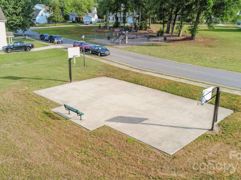 197 Devon Forest Drive, Mooresville, NC 28115.  MLS# CAR4257571, YatesRealty ID 22744. 