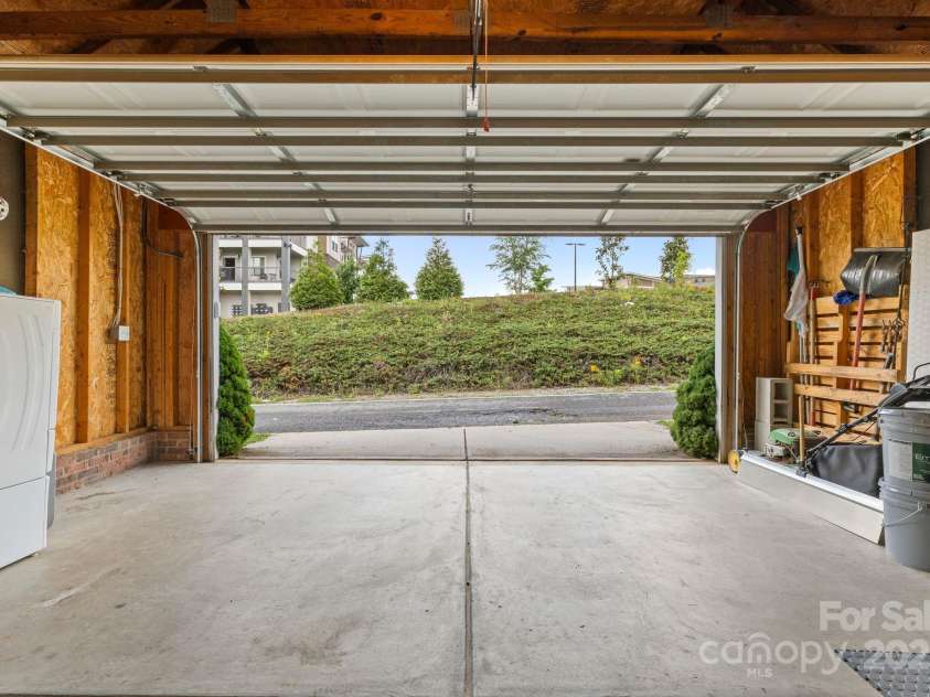 132 Morehouse Avenue, Mooresville, NC 28117.  MLS# CAR4258974, YatesRealty ID 22745. 