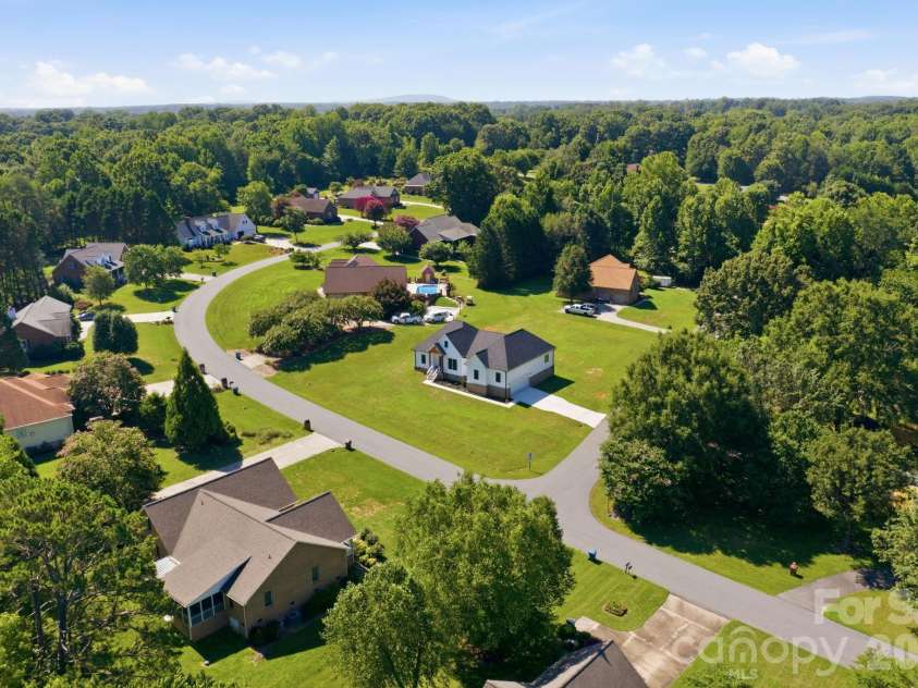 1213 Creekside Drive, Conover, NC 28613.  MLS# CAR4404512, YatesRealty ID 22746. 