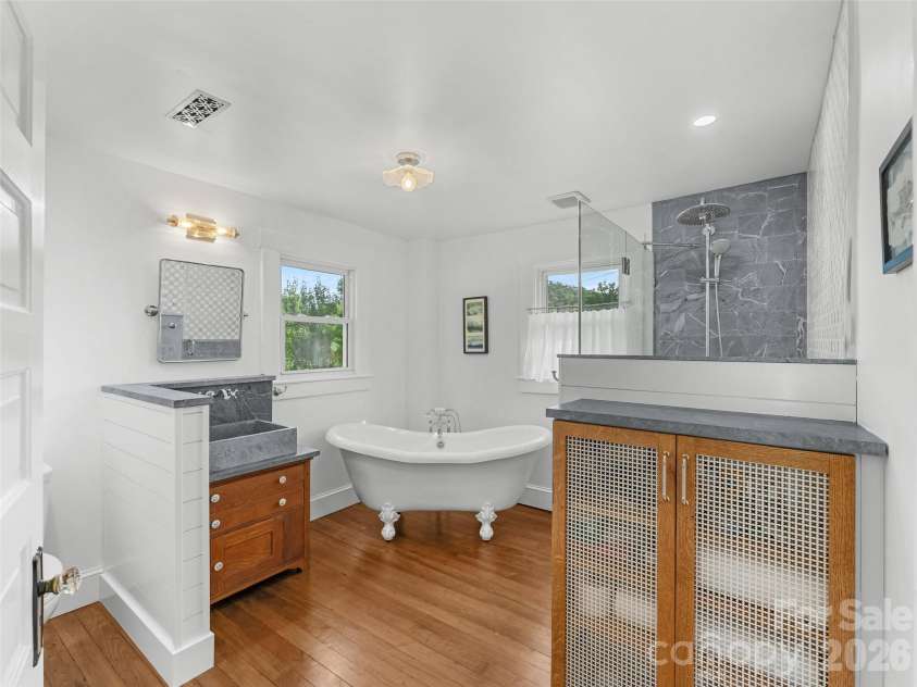 505 Country Club Road, Brevard, NC 28712.  MLS# CAR4311828, YatesRealty ID 2275. 