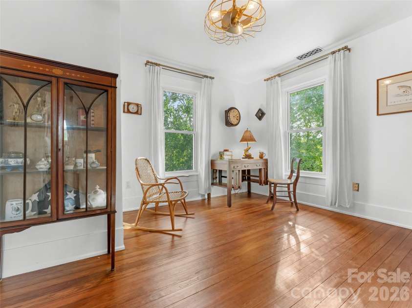 505 Country Club Road, Brevard, NC 28712.  MLS# CAR4311828, YatesRealty ID 2275. 