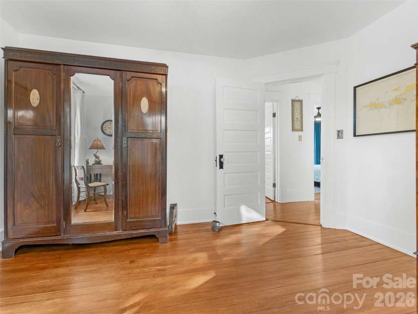 505 Country Club Road, Brevard, NC 28712.  MLS# CAR4311828, YatesRealty ID 2275. 