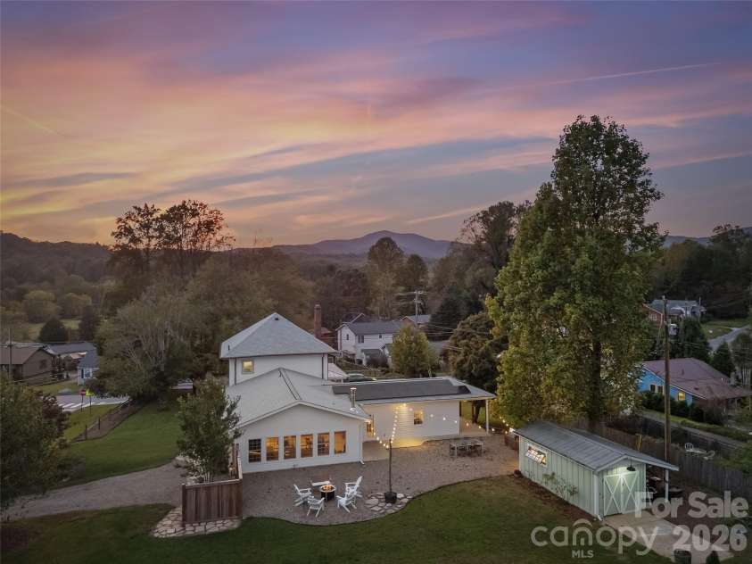 505 Country Club Road, Brevard, NC 28712.  MLS# CAR4311828, YatesRealty ID 2275. 
