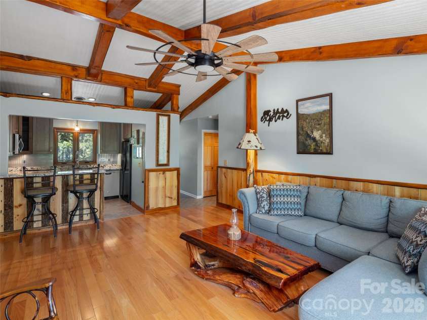 408 Windswept Drive, Asheville, NC 28801.  MLS# CAR4374241, YatesRealty ID 22750. 