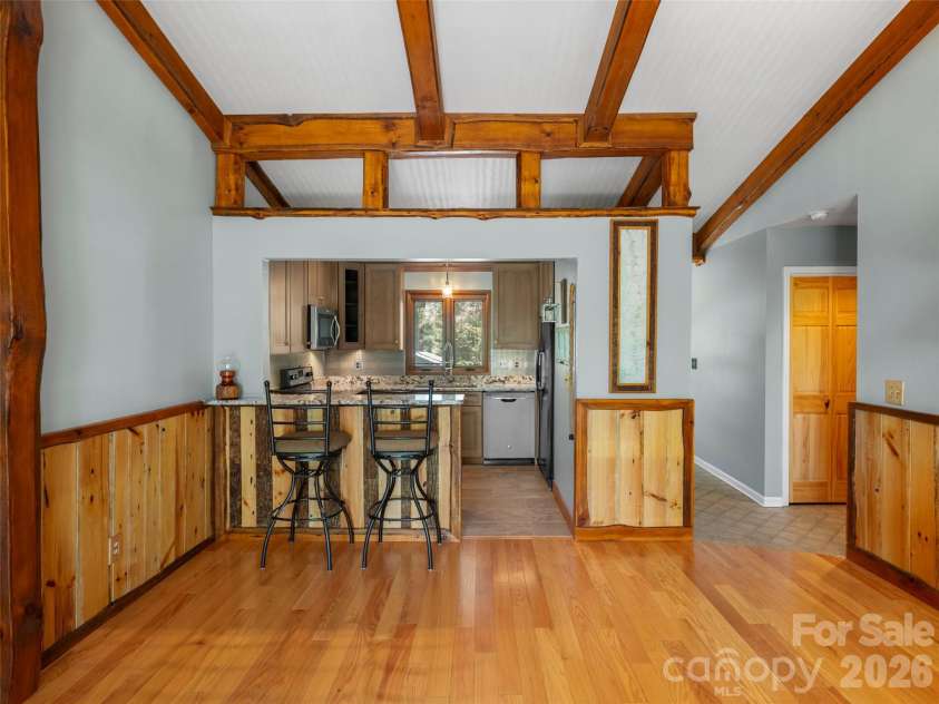 408 Windswept Drive, Asheville, NC 28801.  MLS# CAR4374241, YatesRealty ID 22750. 
