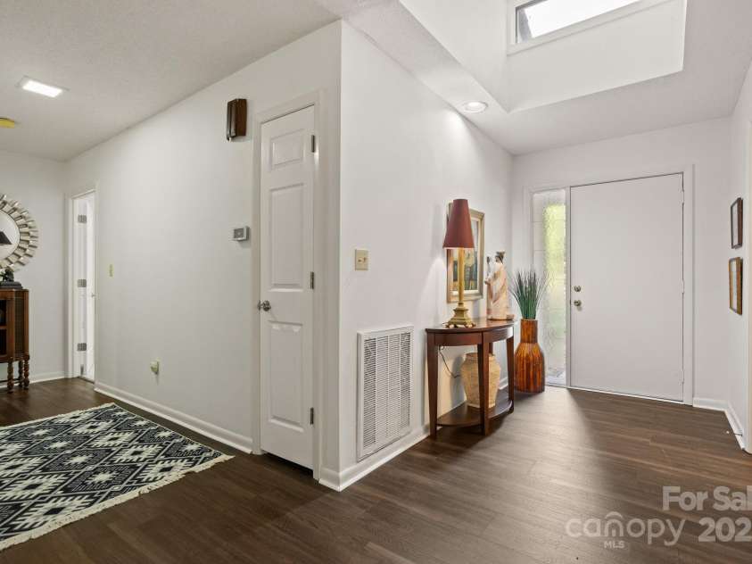 55 Diamond Ridge Lane, Columbus, NC 28722.  MLS# CAR4311439, YatesRealty ID 22751. 