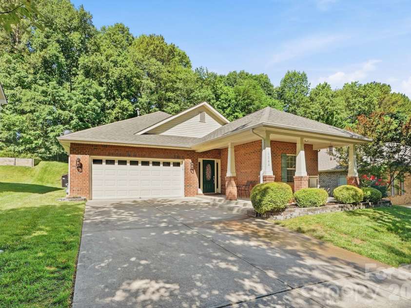 6144 Silver Chime Way, Huntersville, NC 28078.  MLS# CAR4379703, YatesRealty ID 22751. Home View