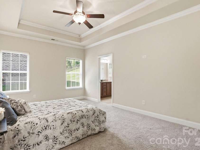6144 Silver Chime Way, Huntersville, NC 28078.  MLS# CAR4379703, YatesRealty ID 22751. Primary Suite