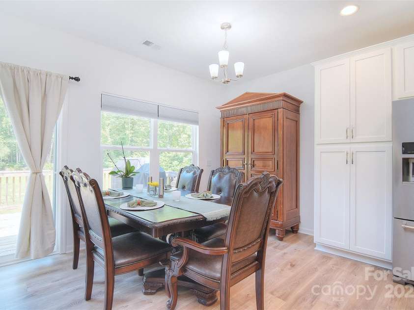 2318 Riverside Drive, Lexington, NC 27292.  MLS# CAR4270284, YatesRealty ID 22752. 